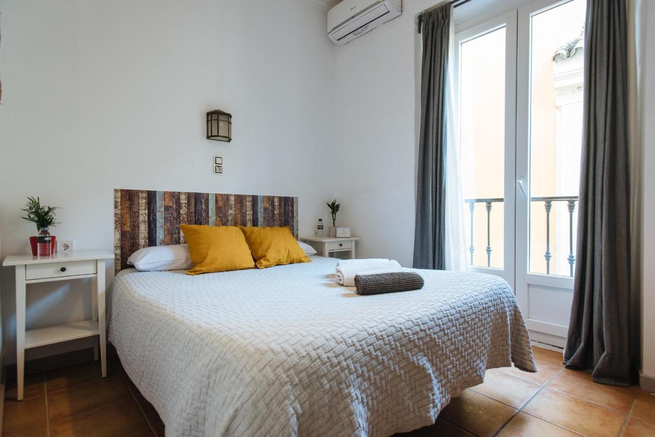 Standard Double Room with Shared Bathroom,1048913248:JPEG